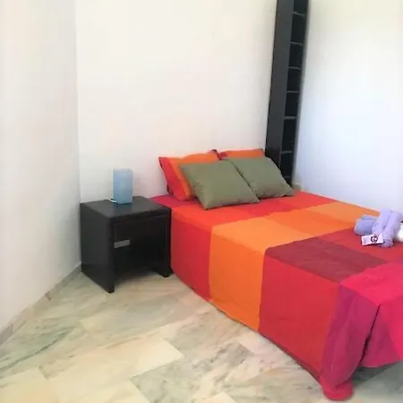 Con Llave Privada Y Bano Personal Wifi Estepona,marbella منزل للإقامة إِستيبونا
